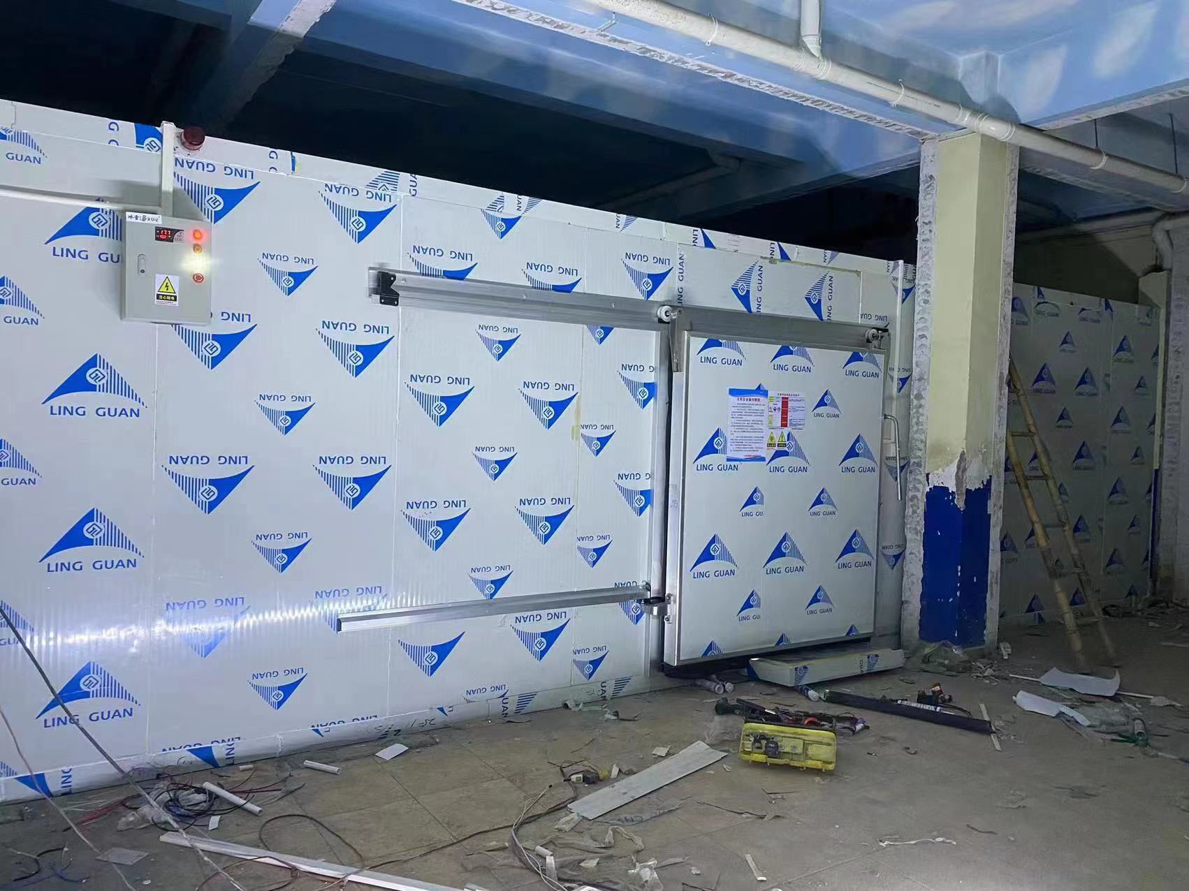 鼎湖生鲜配送中心小型冷库建造现场